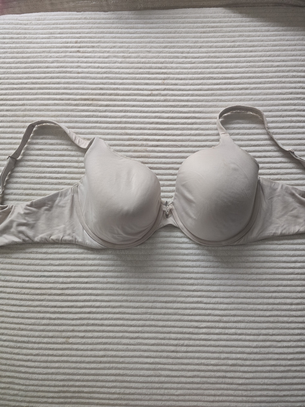 Victoria Secret Bra with Underwire Support 38D
